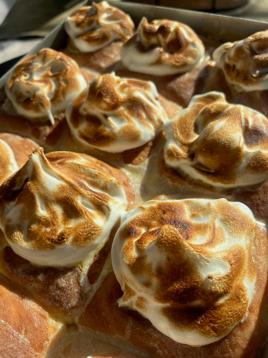 Cinnamon Roll Tray